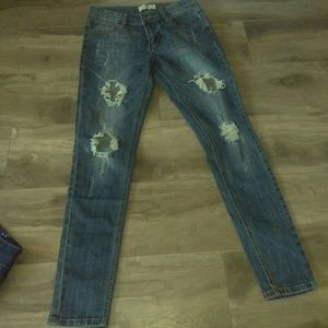 Size 7 Ripped Skinny Jeans